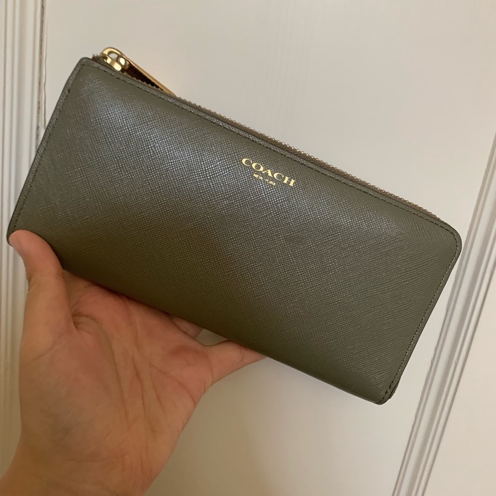 Coach wallet